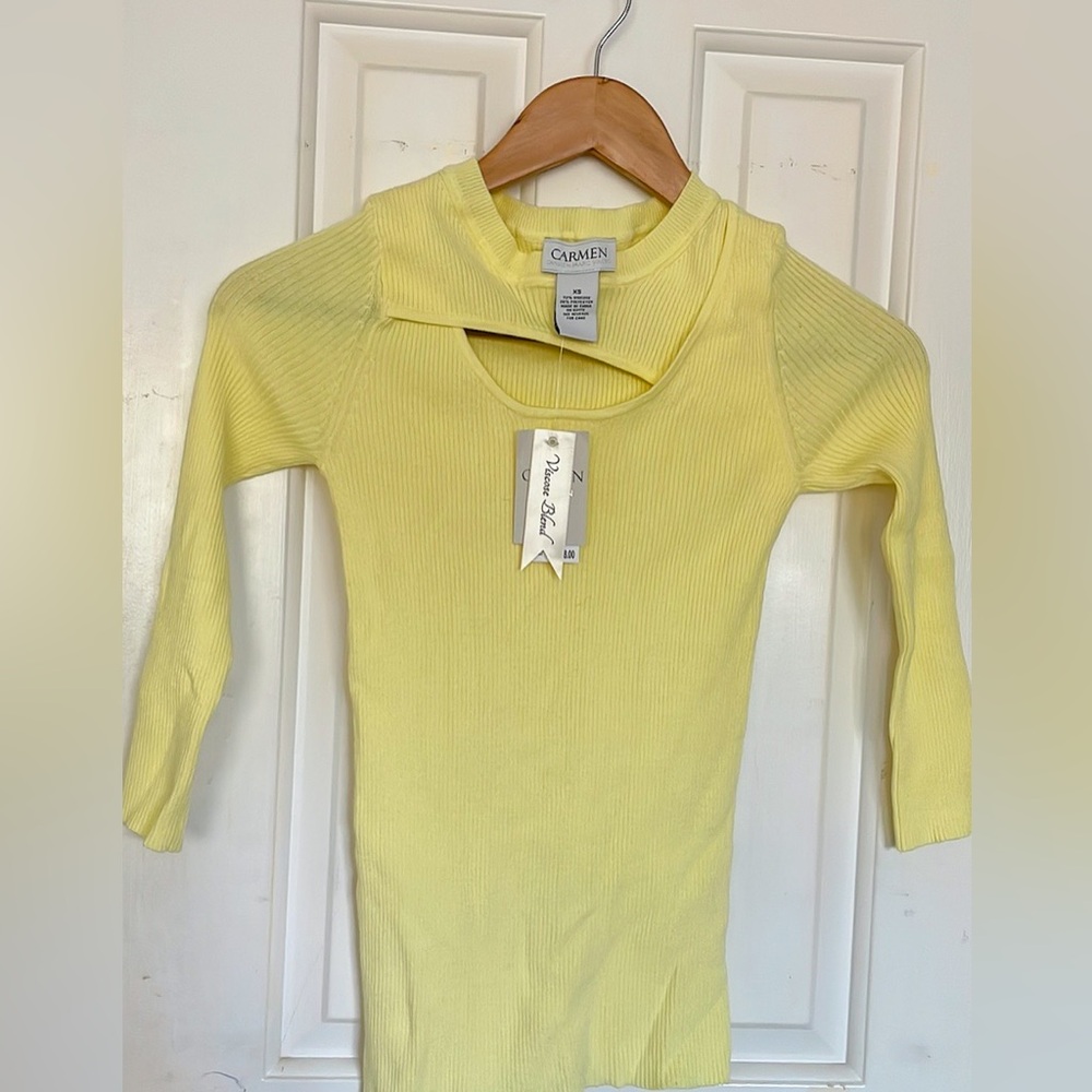Carmen Marc Balvo light yellow long sleeve top with chest cutout NWT